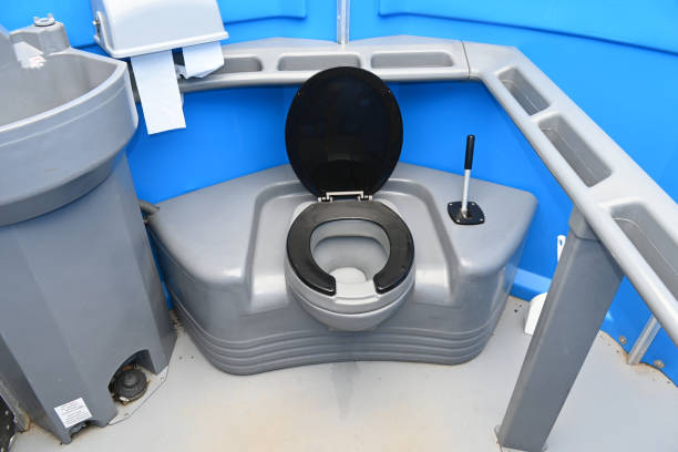 Best Portable restroom trailer rental  in Mantua, VA